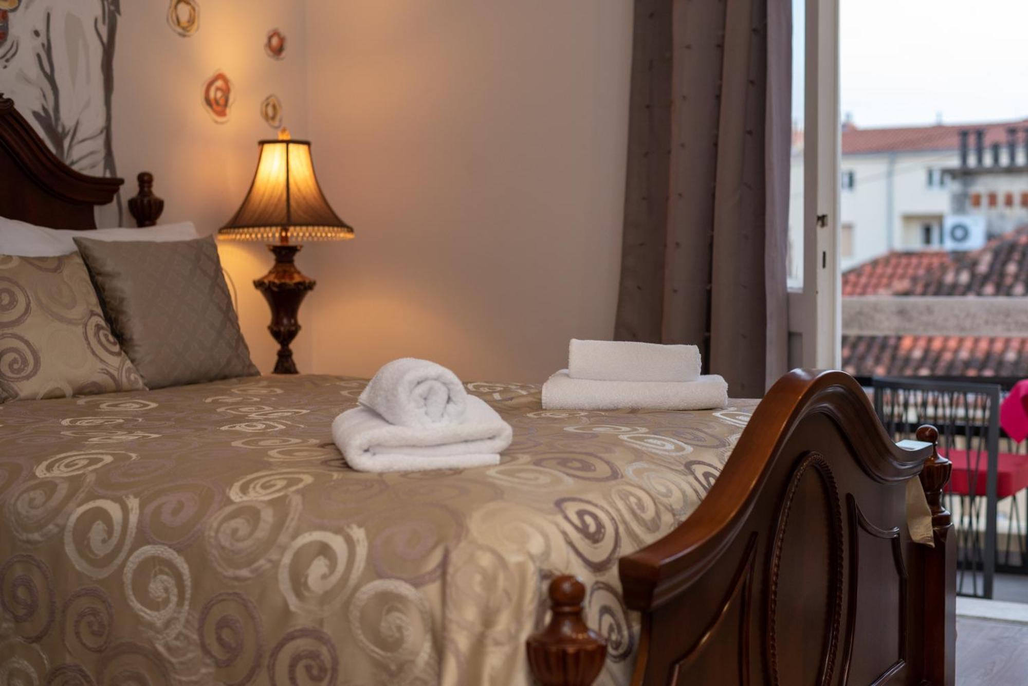 Metropole Luxury Rooms Split Exterior foto